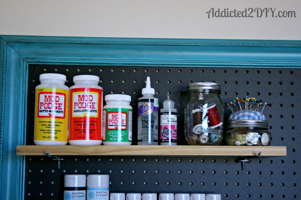 Pegboard For Craft Room / 5 Ways To Make A Boring Pegboard On Fleek A Beautiful Mess - My craft room got a huge remodel during our coronavirus lockdown, and i'm slowly sharing the redo as it happens.