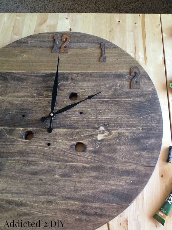 Fall Back with a DIY Rustic Clock made from a Wooden Spool