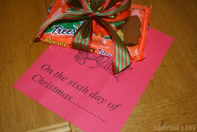 12 Days of Christmas Neighbor Gift Idea - Addicted 2 DIY