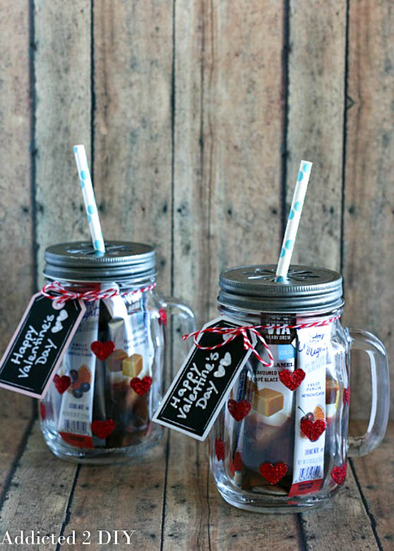 DIY Mason Jar Cup with Straw