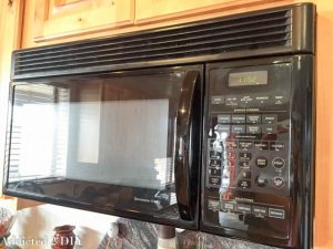 how-to-clean-the-microwave
