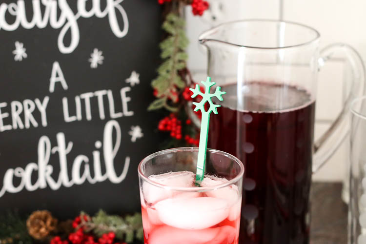 Make Your Own Festive Tulle Drink Stirrers