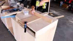 DIY Mobile Miter Saw Bench - Addicted 2 DIY