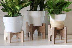 how to make a plant stand