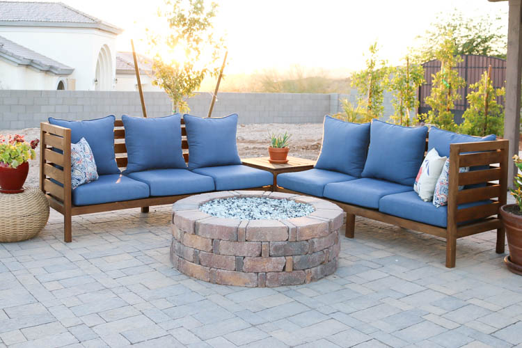 How To Clean Patio Cushions The Easy Way Addicted 2 Diy