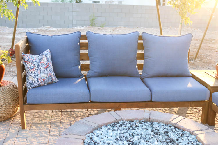 How To Clean Patio Cushions The Easy Way Addicted 2 Diy