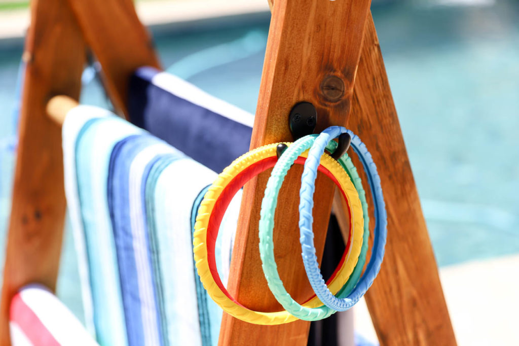 diy pool towel rack