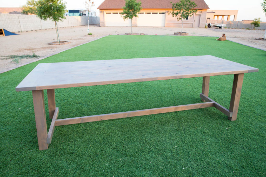 How To Build An Outdoor Table - Addicted 2 DIY