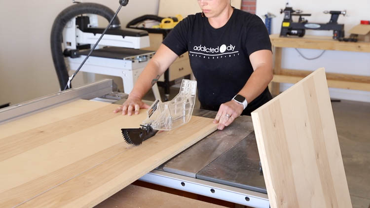 cutting plywood to size on table saw