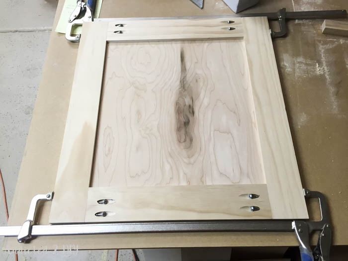 Cabinet door frame assembled with pocket holes