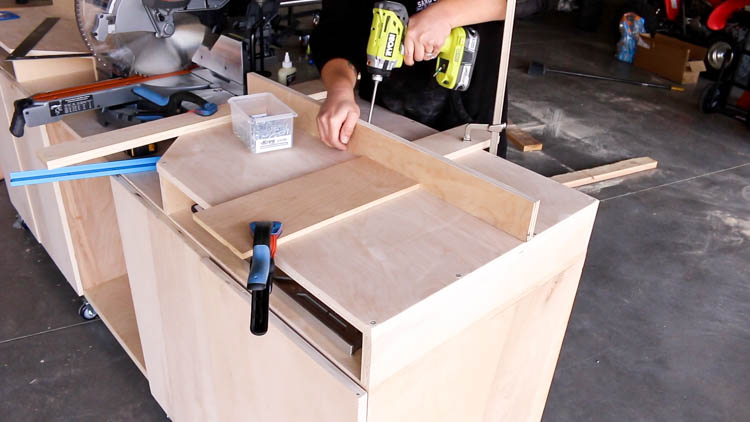 Clamping and attaching the plywood fence to a DIY miter saw bench top with pocket screws