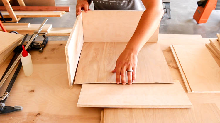 Assembling a plywood drawer box with dado-joined bottom panel